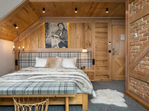 Zara Chalet