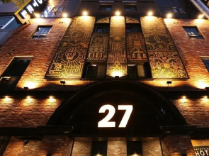 27 Hotel