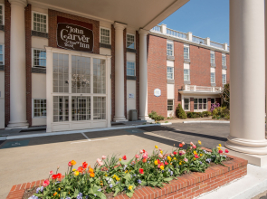 John Carver Inn & Spa