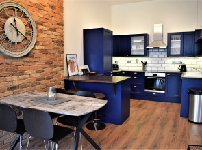 The Hubert - Your Apartment