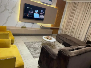 Luxury waterfront 3 bedroom apartment ikoyi