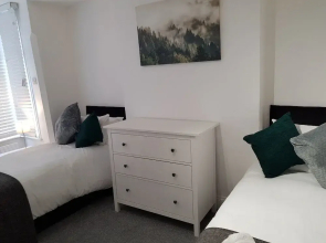 Campbell Apartment