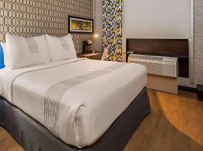 GLō Best Western Brooklyn NYC