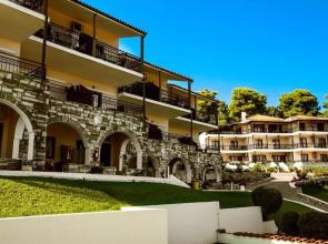 La Luna Hotel