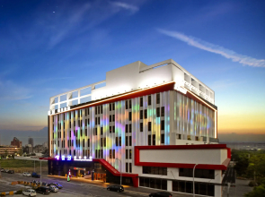 Uher Luxury Resort & Hotel