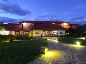 Canyon Roadhouse