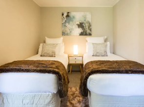 Large Distinctive AND Spacious Family Home