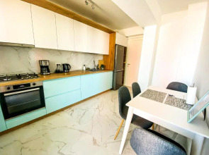 Serene Ambiance 1 BR Apartment with private parking and terrace