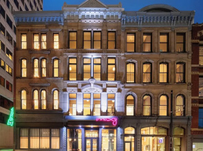 Moxy Cincinnati Downtown