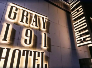 Gray 191 Hotel
