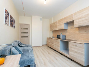 Cosmos (Космос) на улице Революции 48А