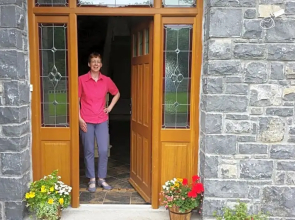 Whitethorn Lodge, Farm B&B, Lackafinna