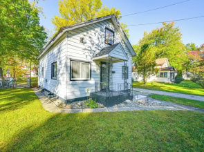 Niles Vacation Rental Near St Joseph River!