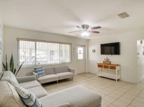 4 Mi to Shore: Family Home in Daytona Beach