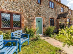 Norfolk - Cottage - Stay 8 - Pet Friendly - Garden