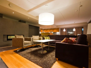 Levi Suites Unna Mànnu