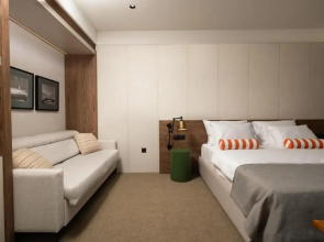 Infinity Hotel & More