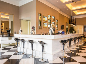 Отель ibis Deira Creekside Dubai