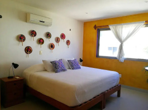 Amanecer y Mañana Private Room - Tulum Town