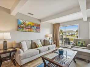 Sandpiper Cove 3104 2 Bedroom Condo by RedAwning