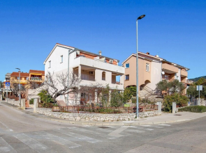 Amazing Apartment in Cres With 1 Bedrooms and Wifi