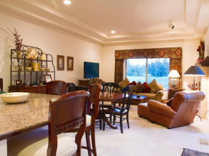 Villa 5-Broken Top-Hot Tub-2BR/2B