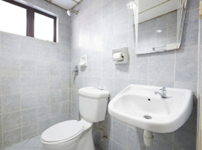 Tang City Hotel, Petaling Street, Merdeka PNB 118 Tower