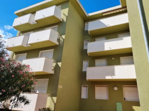 Edera With Balcony Few Steps From Se