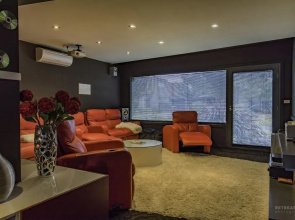 Lakeview 4 Bedroom House