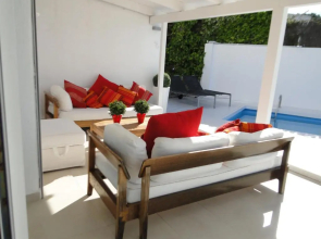 Villa Sitges Altavista Amaizing View South oriented Calm Area AC Beach 2 minutes