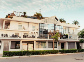 Hotel Accord Le Rose
