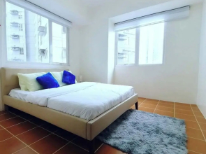 2BR/Pioneer Woodland connected to Metro Rail Station SM Light Boni Mandaluyong Manila Philippines