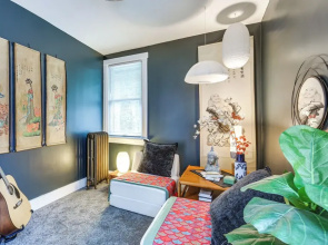 3 Mi to Frick Park: Artsy, Urban Retreat w/ Deck