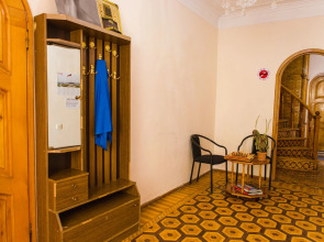 Хостел White City