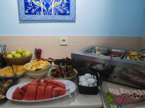 Tashkonak Studio Suites