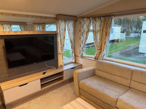3br-sleeps6-parking-pool-nearbeach&skegness