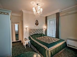 Отель «Роял Сити»