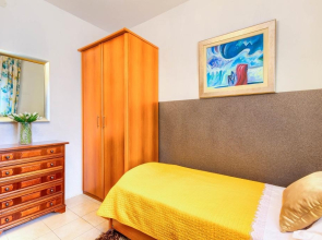 Apartment Lidi - by the sea; A1-prizemlje Rogoznica, Riviera Sibenik