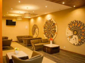 The Streamliner Hotel Apartment