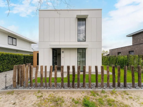 Amazing Villa in Zeewolde With Terrace