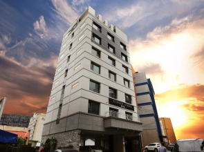 Cornerstone Hotel