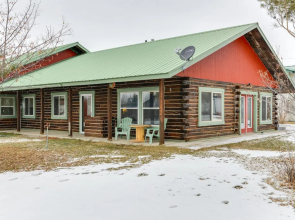 Charming Duplex w/ Patio: 12 Mi to Grand Targhee!