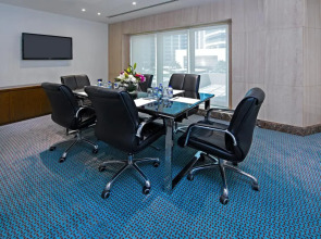 Somewhere Hotel Apartment