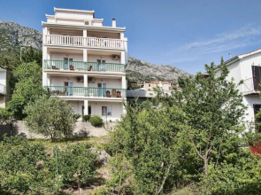 Apartments Zderic