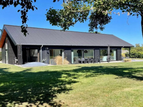 "Caris" - 950m from the sea in SE Jutland