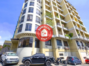 OYO 794 Regatta Residences