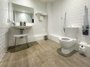 voco Oxford Spires by IHG