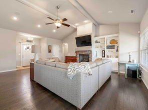 Near Hiking & Biking: Convenient Home in Rogers!