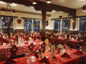 The Alpine Inn At Crystal Mountain Resort