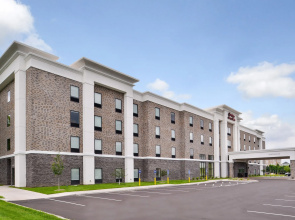 Hampton Inn & Suites St. Paul Oakdale/Woodbury